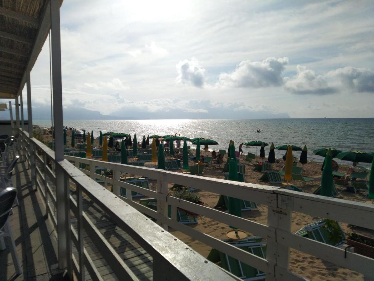 Residence Mare Azzurro Balestrate Esterno foto