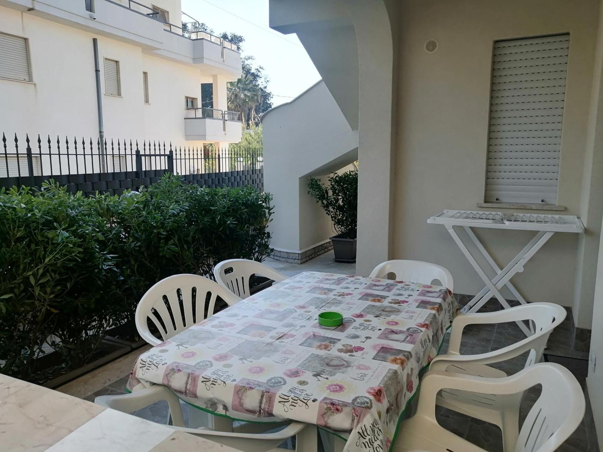 Residence Mare Azzurro Balestrate Esterno foto